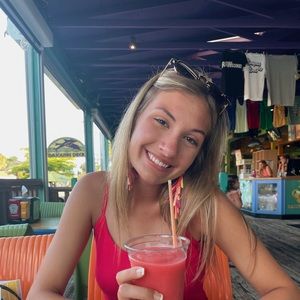 Meet your Posher, Abbie grace